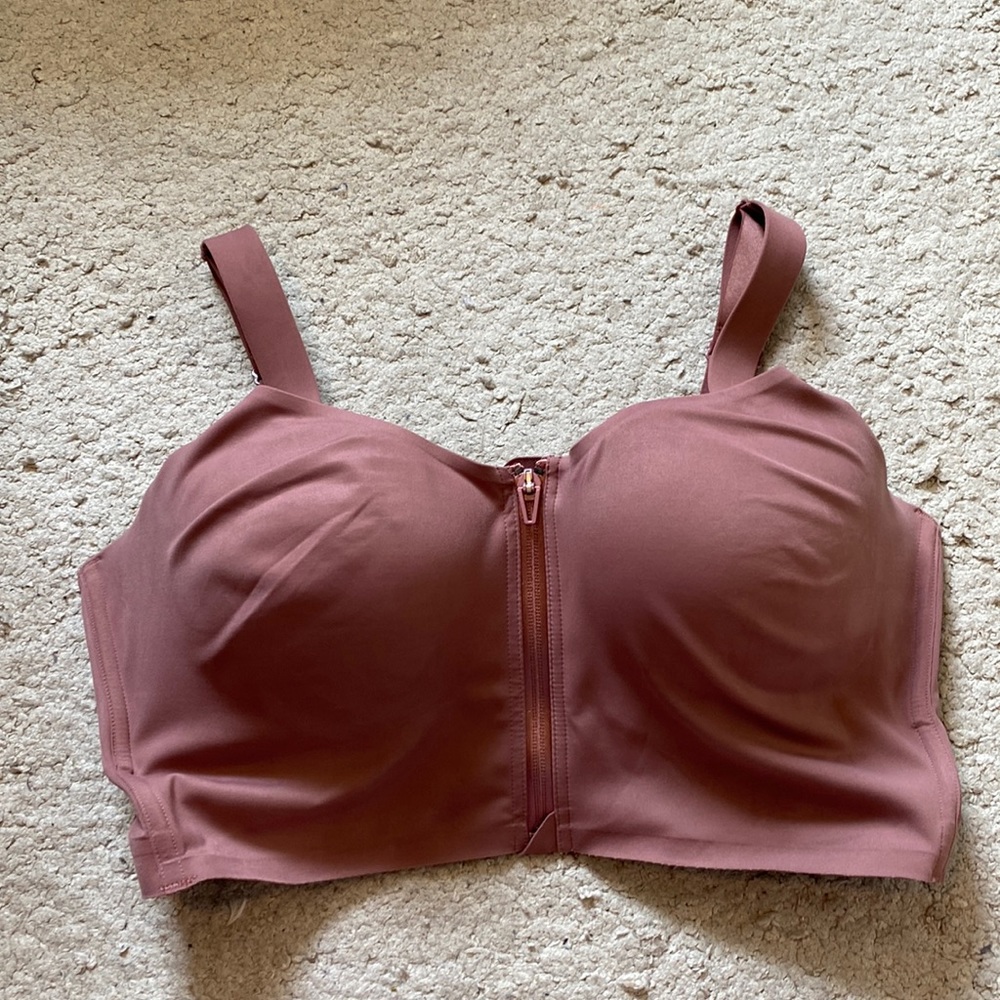 Victoria Secret Sports Bra - medium to high support